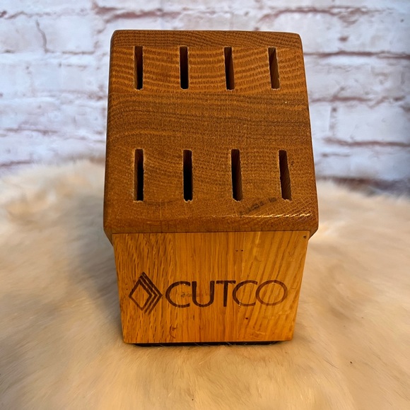 CUTCO 8 slot steak knife block - Picture 1 of 7